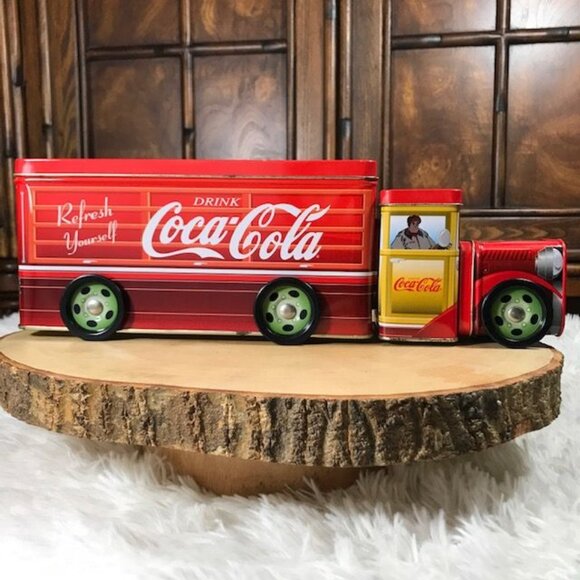 Set of 2 Vintage Coca-Cola Multi-Compartment Delivery Truck Tins Rotating Wheels - Picture 3 of 16